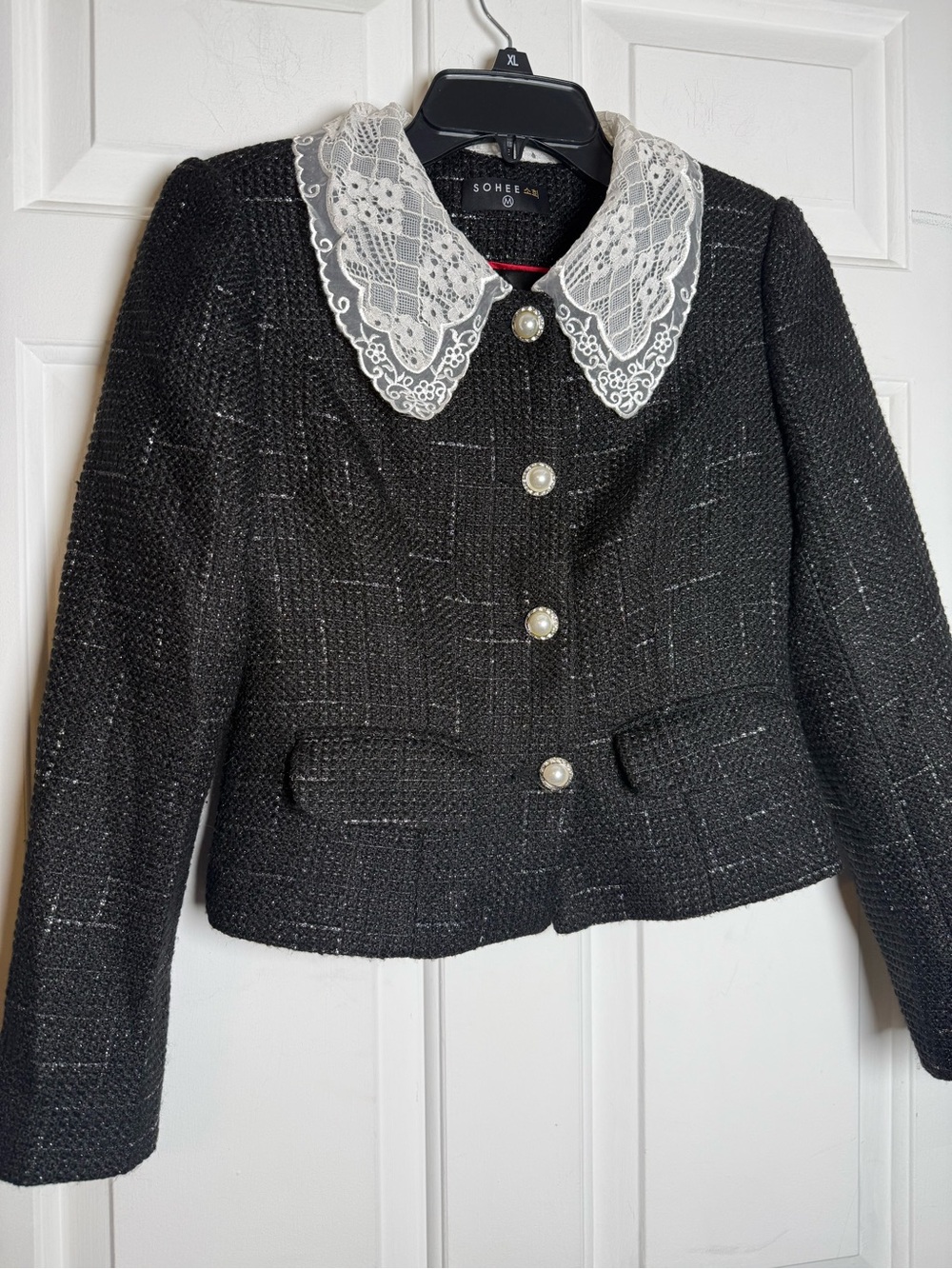 SOHEE Black Silver Metallic Tweed Cropped Jacket Medium Lace Collar Pearl Button